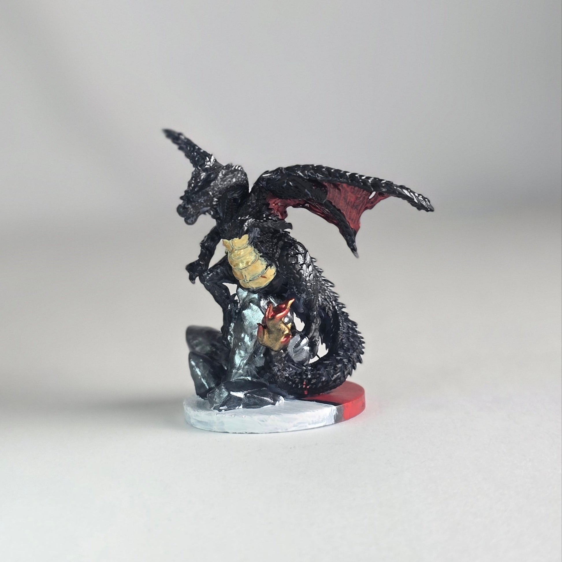 shiny charizard fire lizard dnd mini
